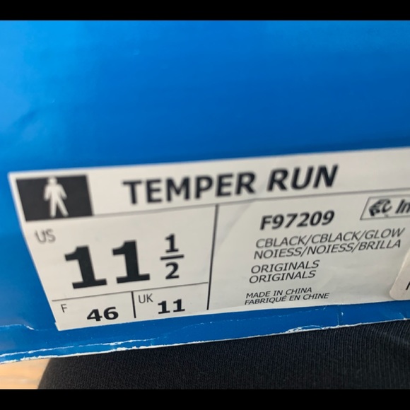 NWT Adidas Temper Run Black Glow Size 11.5 F97209 - Picture 9 of 13